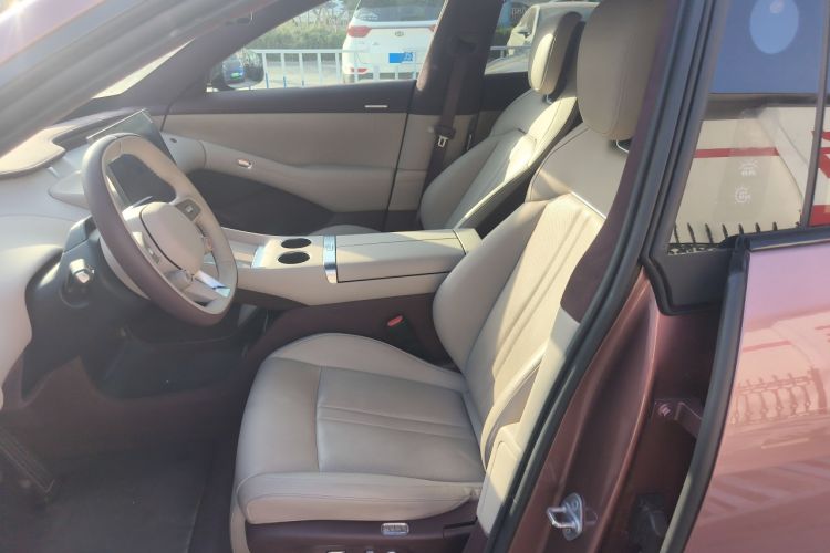 Used Xiaomi Auto YU7 2025 Ultra-Long Range High-Performance All-Wheel-Drive Max Edition
