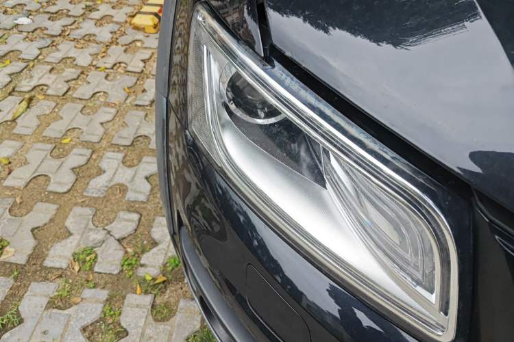 Used Audi Q5 2017 40 TFSI Comfort Model
