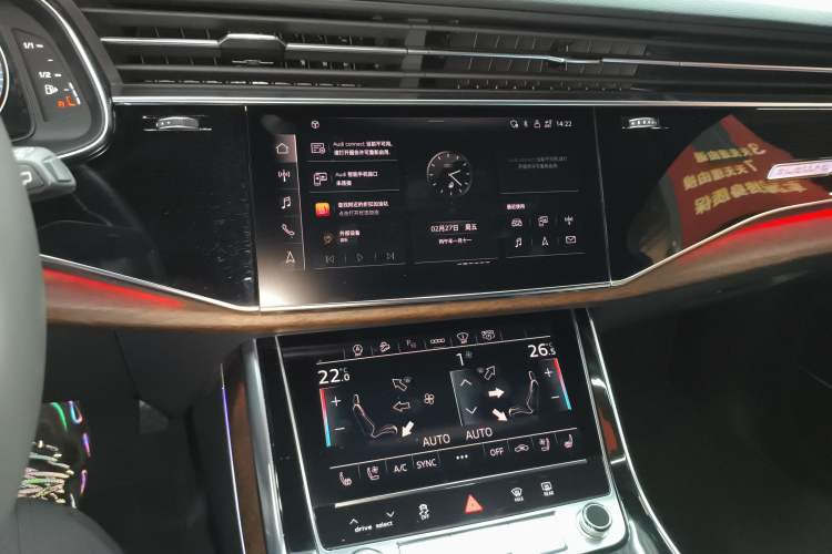 Used Audi Q7 2022 55 TFSI quattro S line Sport model
