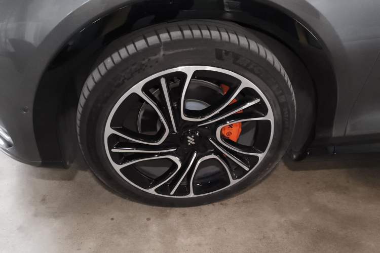 Used IM LS7 2023 100kWh Pro All-Wheel-Drive Version
