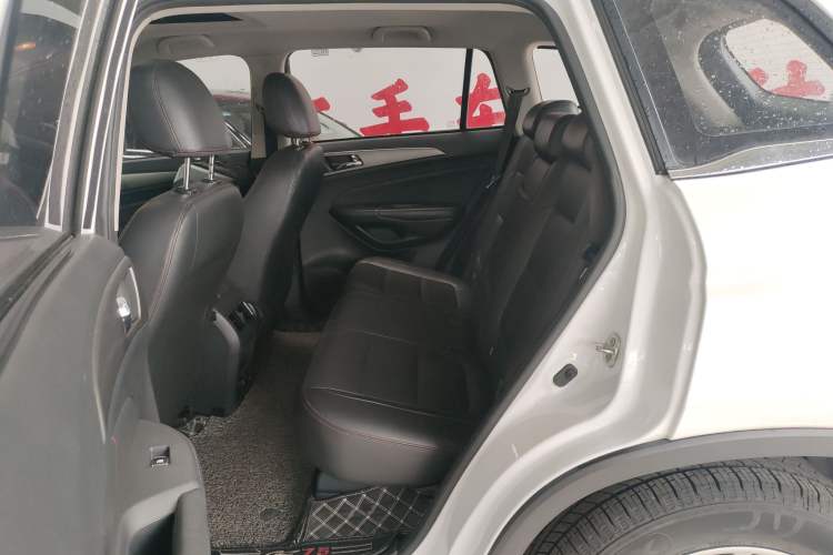 Used CHANGAN CS75 2016 1.8T Automatic Elite Model China V Standard Left Rear Seat