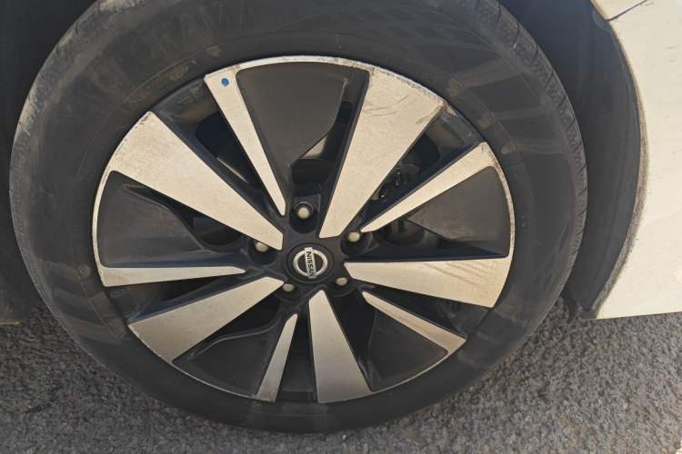 Used Nissan Teana 2021 2.0L XL Comfort Edition Right Front Wheel Hub