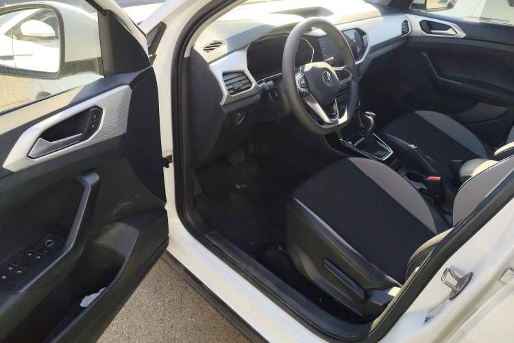 Used Volkswagen Tacqua 2021 200TSI DSG JoyConnect Edition