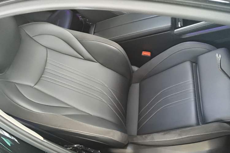 Used Volkswagen Magotan 2024 380TSI DSG Prestige Edition Right Front Seat