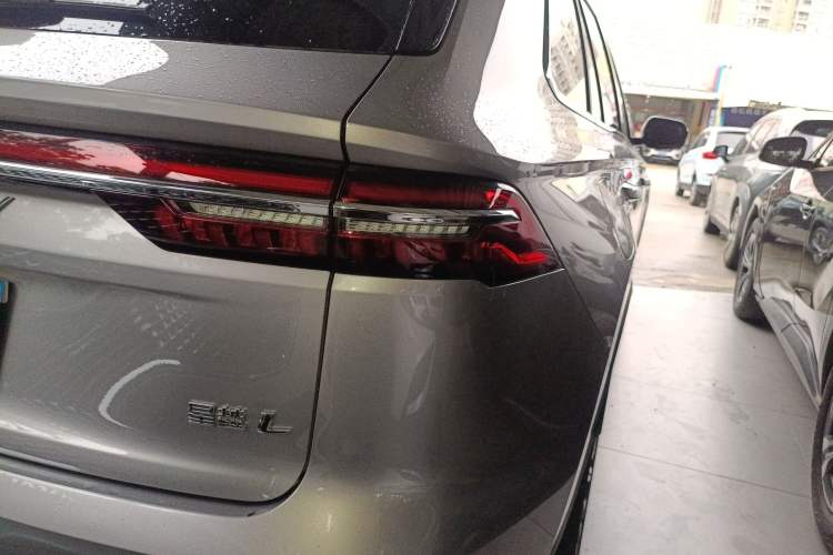 Used Geely Auto Monjaro L 2025 Dongfang Yao 2.0TD Automatic Lanxing Edition
