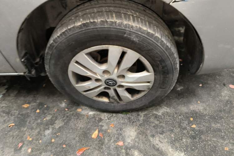 Used JAC Refine M3 2015 2.0L Luxury Smart Version