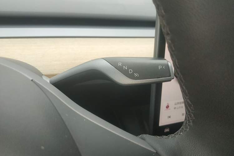 Used Tesla Model Y 2021 Standard Range Rear-Wheel Drive Version
