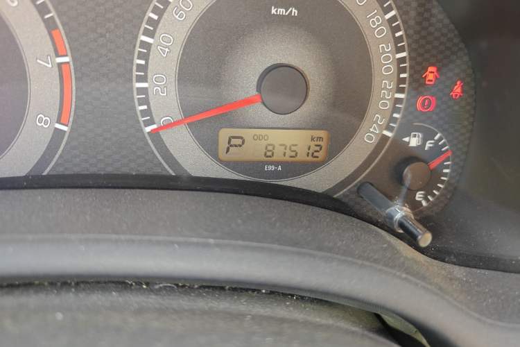 Used Toyota Corolla 2012 Luxurious Edition 1.8L CVT GL-i
