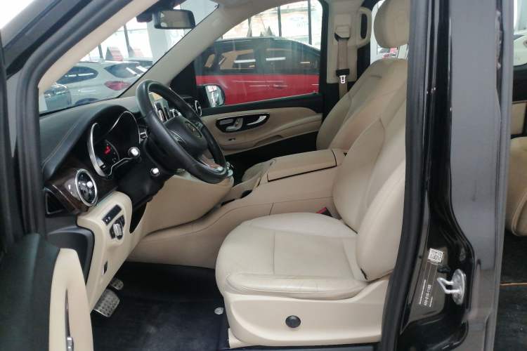 Used Mercedes-Benz V-Class 2018 V 260 L Prestige Extended Version China VI