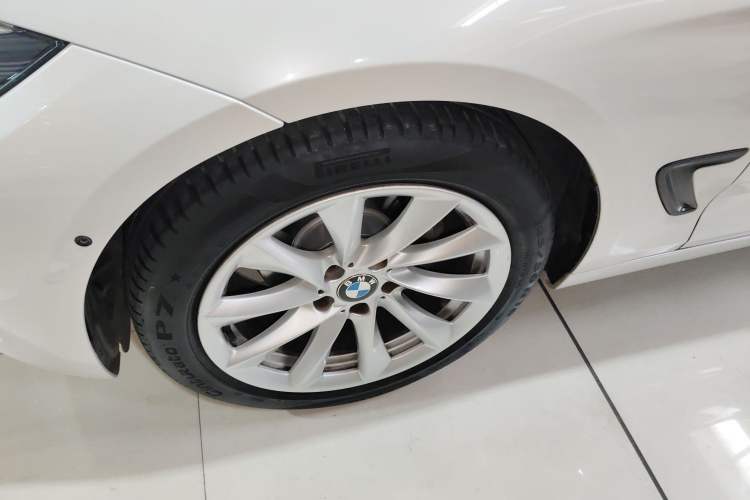 Used BMW 3 Series GT 2018 320i Sport Edition
