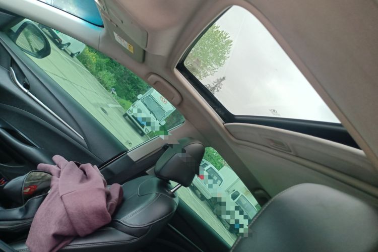 Used Buick GT 2018 18T Automatic Elite Model Headliner