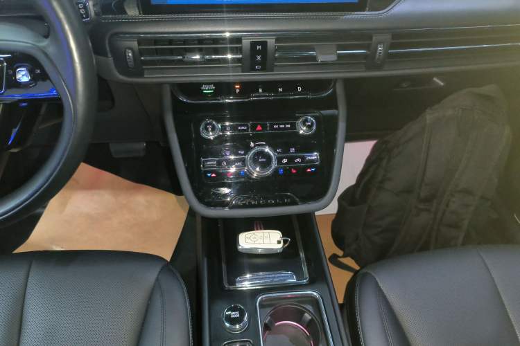 Used Lincoln Corsair 2022 2.0T Two-Wheel Drive Deluxe Edition