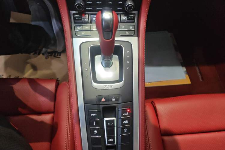 Used Porsche 718 2022 Boxster 2.0T Gear Lever