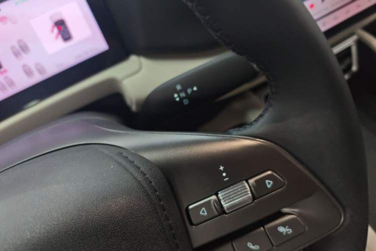 Used BYD Yuan UP 2025 Intelligent Driving Version 401 KM Dynamic Edition
