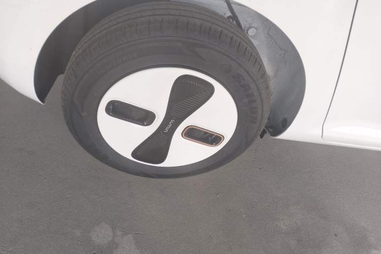 Used CHANGAN NEVO Lumin 2026 Model Treasure Edition 205km Beloved Beige Guoxuan
