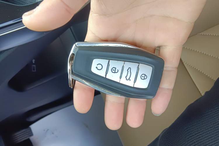 Used Geely Auto FX11 2023 1.5TD DCT Luxury Version Vehicle Key