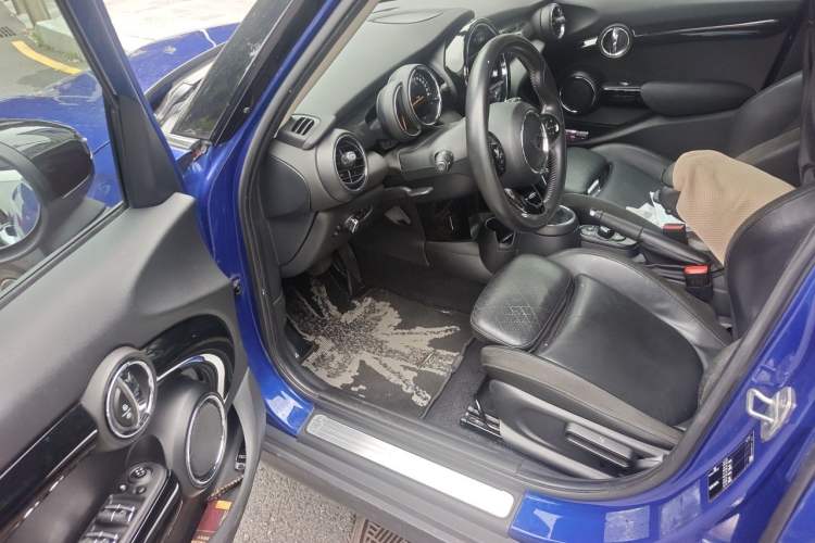 Used MINI 2019 1.5T COOPER Artist Five-Door Edition
