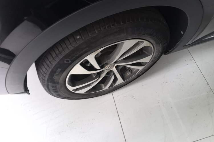 Used Buick Envision 2022 Facelift Encore S 552T Two-Wheel-Drive Luxury Model Left Front Wheel Hub