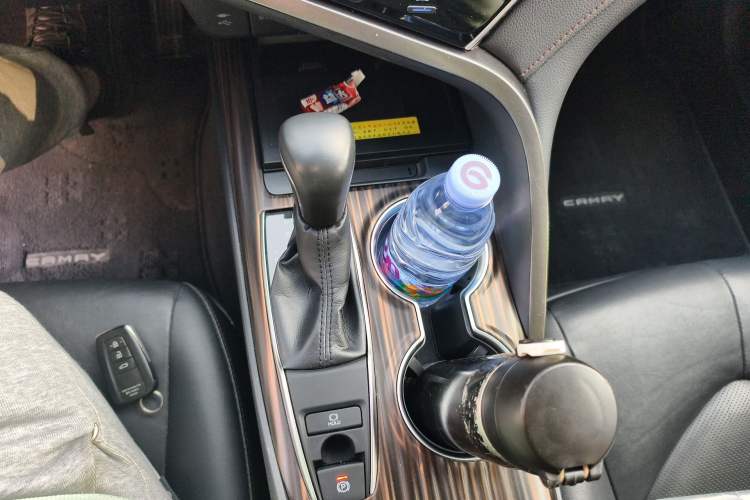 Used Toyota Camry 2018 2.0G Luxury Edition