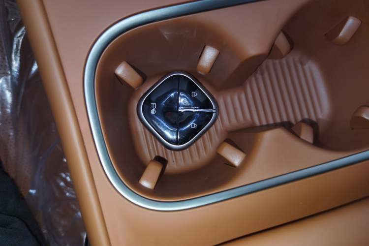 Used Wuling Xingguang S 2025 Model, 130km Flagship Edition