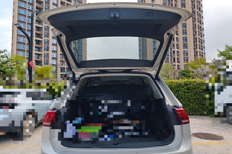 Used Volkswagen Tiguan L 2020 330TSI Automatic Two-Wheel Drive Smart Luxury Edition China VI Standard