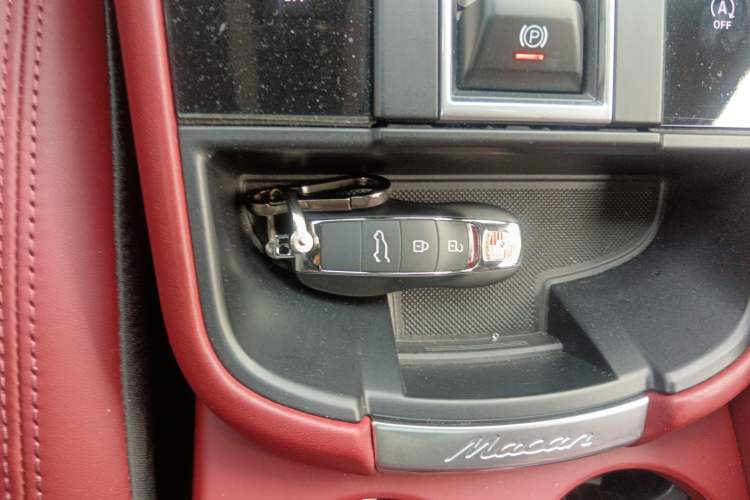 Used Porsche Macan 2023 Macan 2.0T