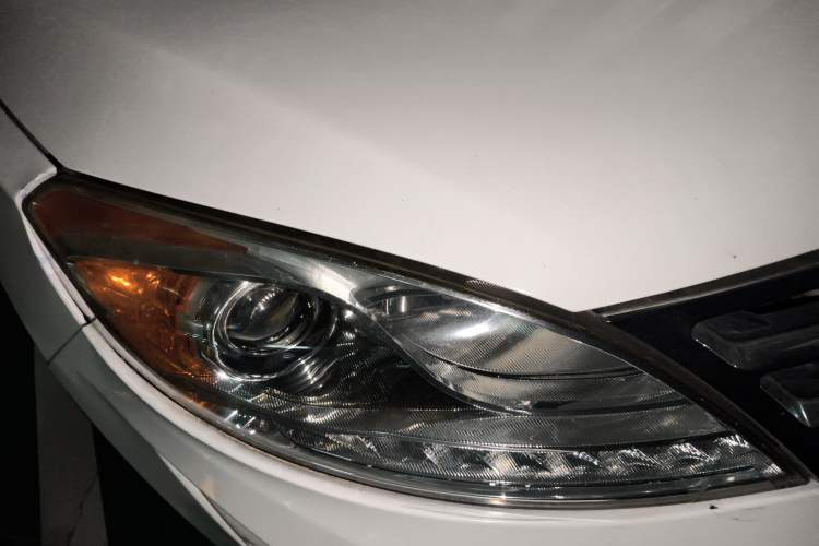 Used GAC Trumpchi GS5 2013 1.8T Automatic Two-Wheel Drive Elite Edition Right Front Headlight