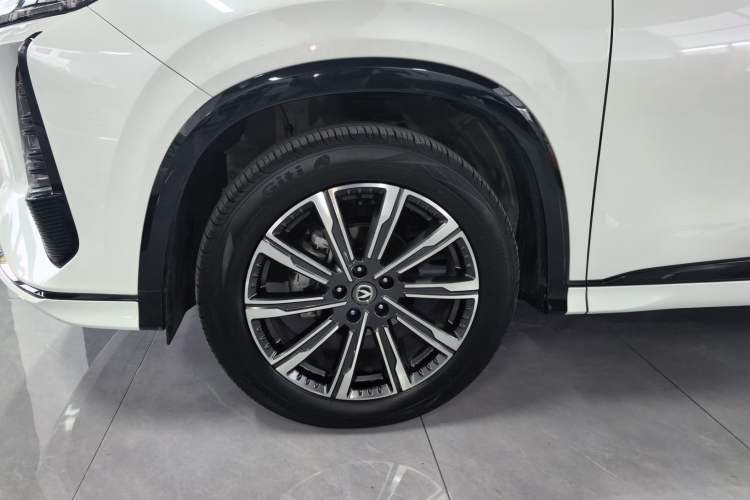 Used CHANGAN CS75 PLUS 2024 3rd Generation Champion Edition 1.5T Intelligent Drive Dynamic Model