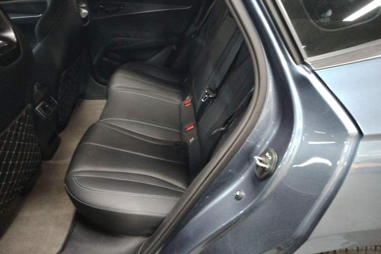 Used BYD Seal 06 New Energy 2024 DM-i 120KM Luxury Model Left Rear Seat