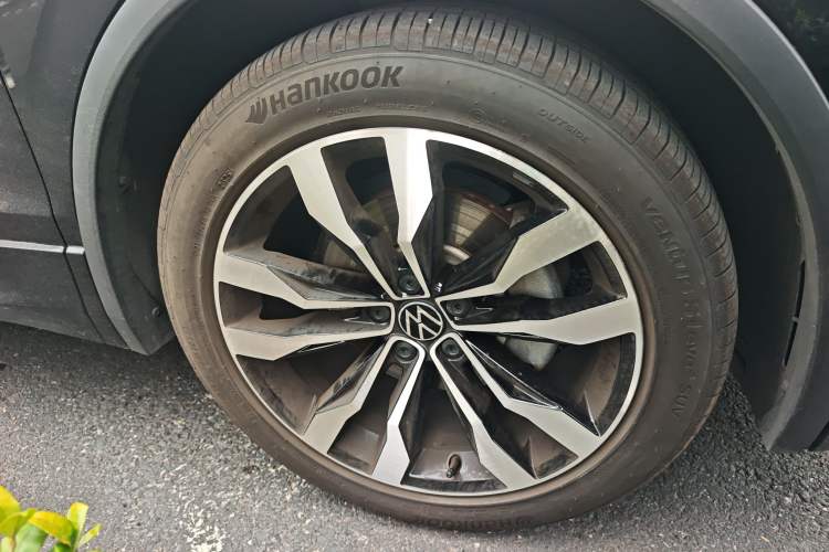 Used Volkswagen Tiguan L 2021 330TSI Automatic Two-Wheel Drive R-Line Enhanced Edition