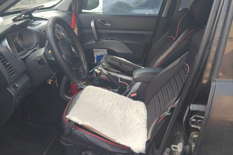 Used Haima Qishi 2013 2.0L Manual Classic Trim