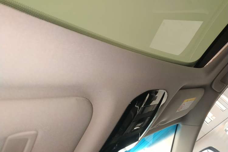 Used Toyota Harrier 2022 2.0L CVT Two-Wheel Drive Luxury Edition
