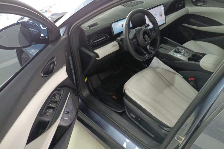 Used BYD Seal 06 New Energy 2024 DM-i 120KM Prestige Model Driver Seat