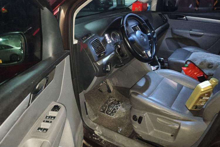 Used Volkswagen Sharan 2013 2.0 TSI Standard Model
