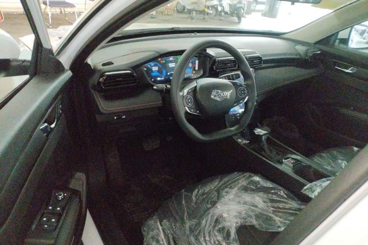 Used Dongfeng Aeolus Yixuan 2026 1.5L Automatic Luxury Edition
