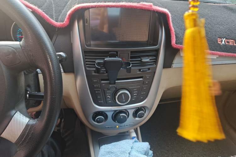 Used Buick Excelle 2011 1.6 LX-MT