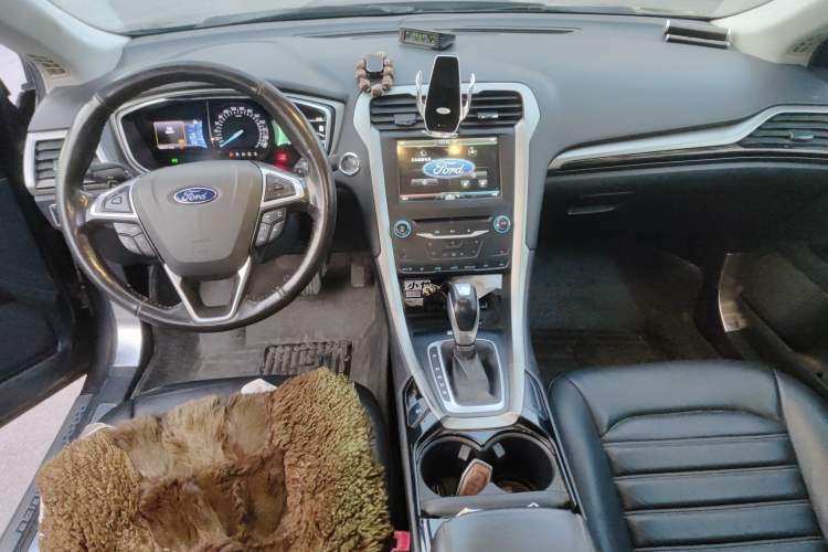 Used Ford Mondeo 2013 2.0L GTDi 200 Luxury Model
