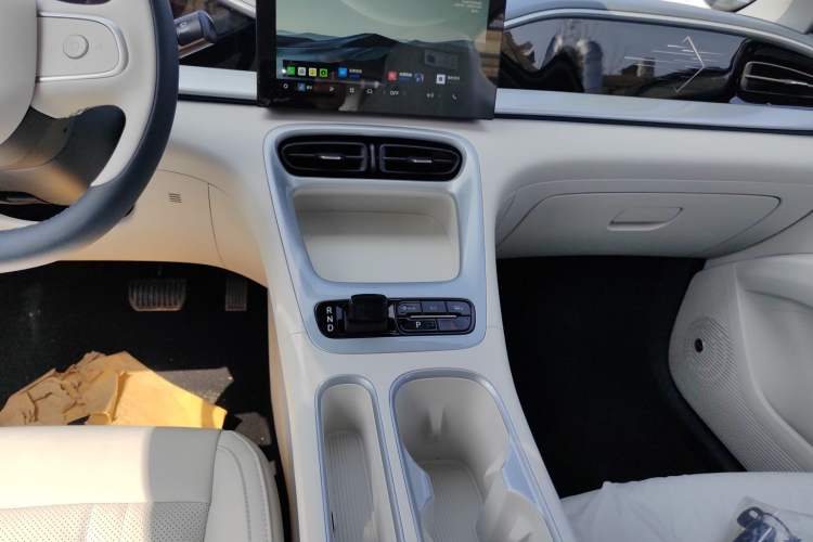 Used Geely Galaxy Geome 2026 Model 310km Youth Edition Gear Lever