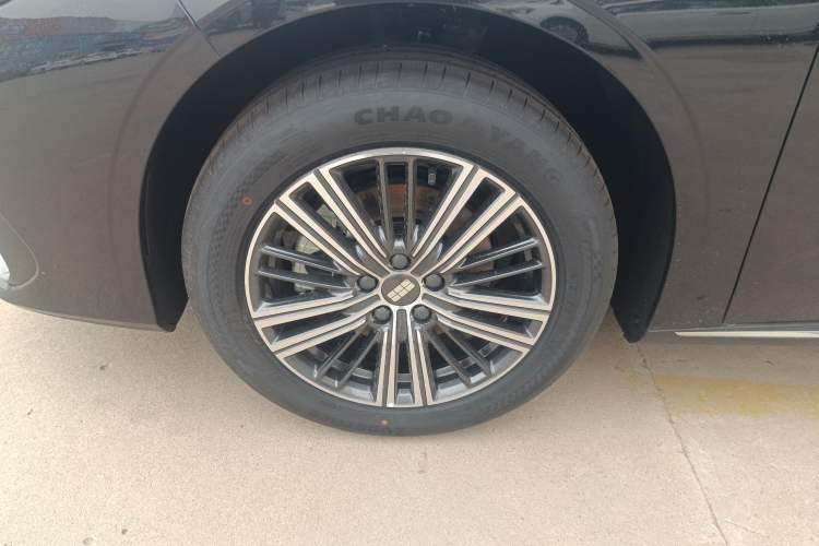 Used Geely Galaxy Stellar 6 2026 Model 125km Exploration+ Edition Left Front Wheel Hub