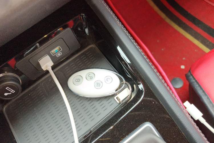 Used BYD Song 2021 Classic Edition 1.5T Manual Luxury Model Vehicle Key