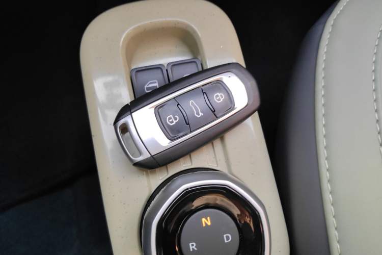 Used Geely Galaxy Panda 2024 200km Panda Rider