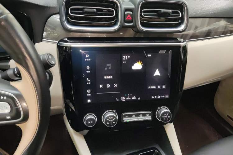 Used Lynk & Co 02 2019 1.5T DCT Two-Wheel Drive Shine Pro Edition China VI Standard
