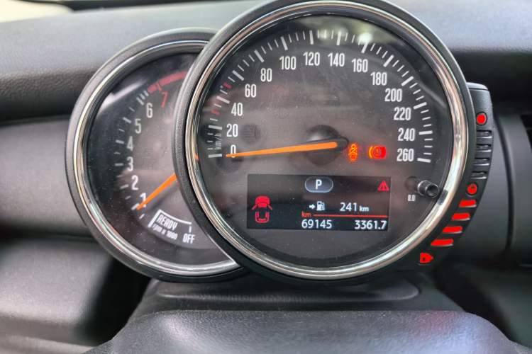 Used MINI 2014 1.2T ONE+ Instrument Cluster