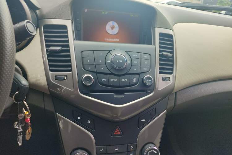 Used Chevrolet Cruze 2015 1.5L Classic SE MT