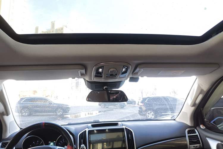 Used Haval H9 2016 2.0T Four-Wheel Drive Elite Version 7 Seats