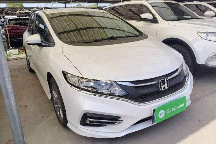 Used Honda Jade 2017 1.8L automatic Comfort version 5 seats

