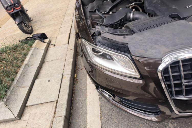 Used Audi Q5 2016 40 TFSI Trendy Edition Right Front Headlight