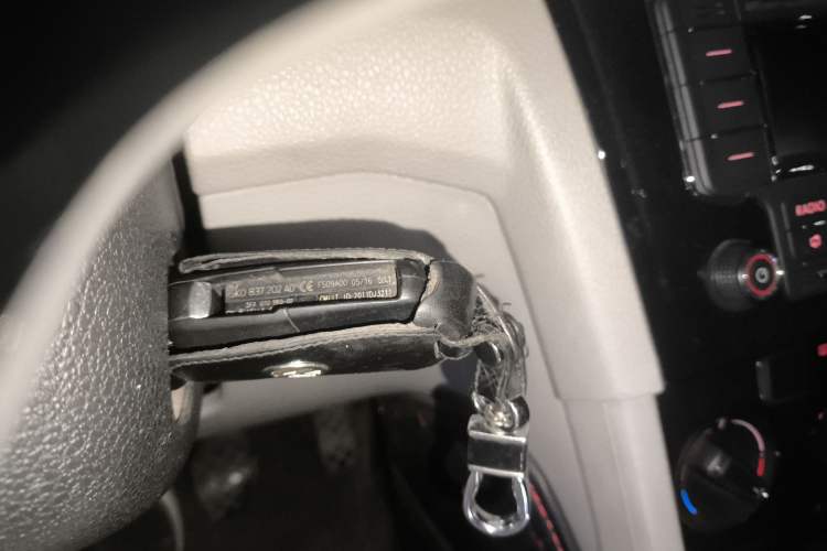 Used Volkswagen Bora 2016 230TSI Manual Comfort Version
