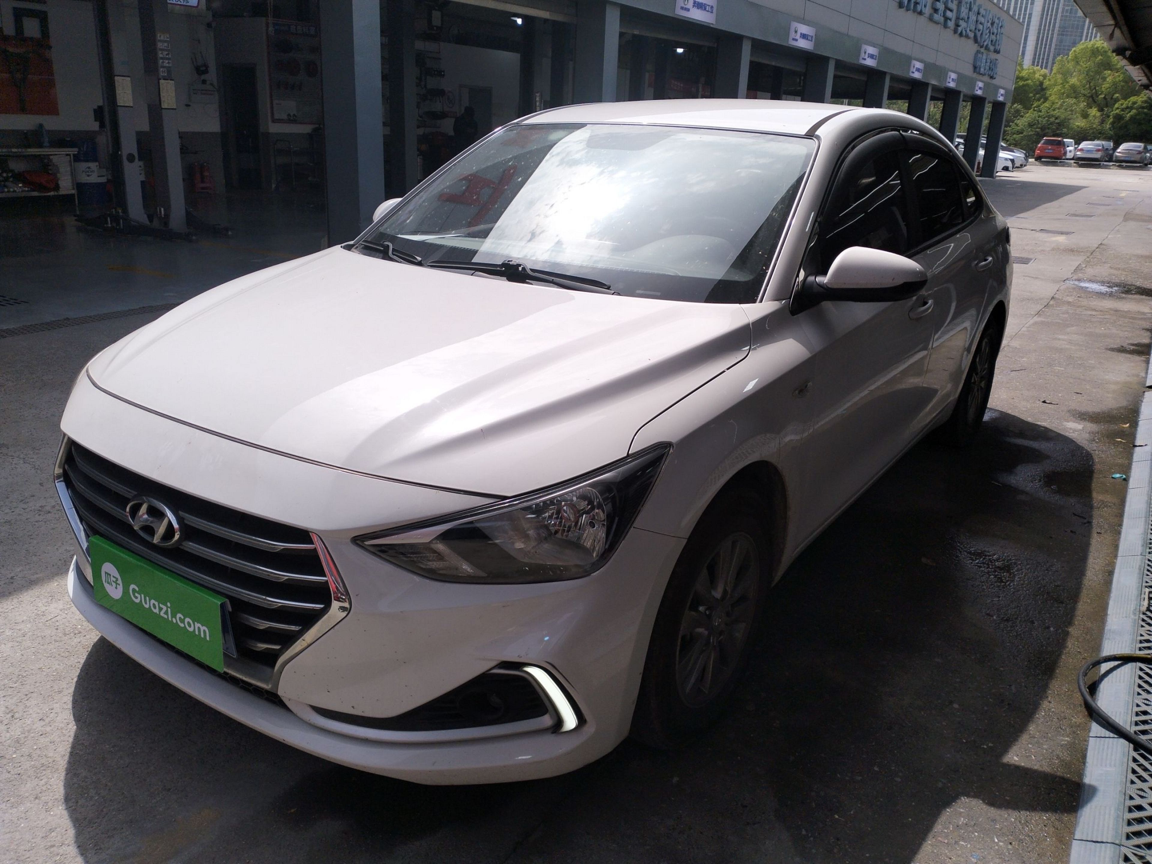 Parte inferior delantera