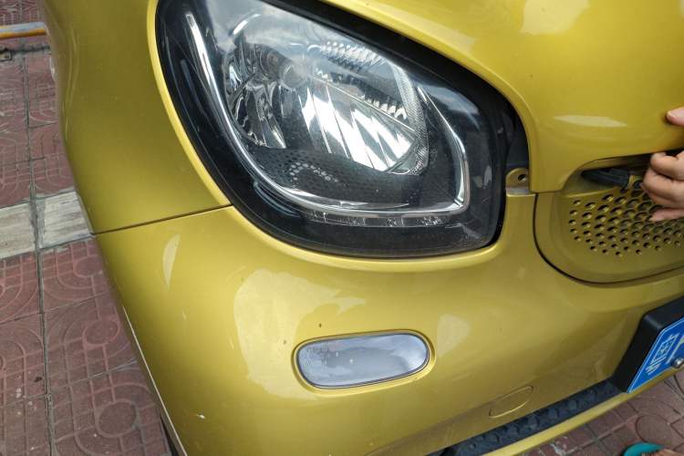 Used smart fortwo 2015 1.0L 52 kW Hardtop Passion Edition
